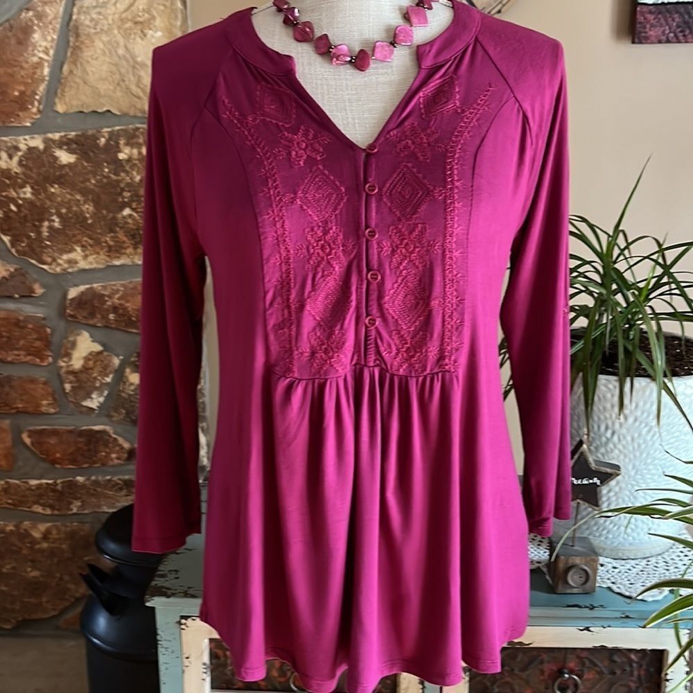 Cable & Gauge Purple Pintuck Embroidered Roll Sleeve Women’s Shirt Size Small
